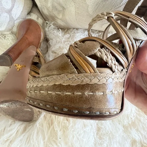 Prada Rare- Platform strappy sandals - Picture 5 of 11